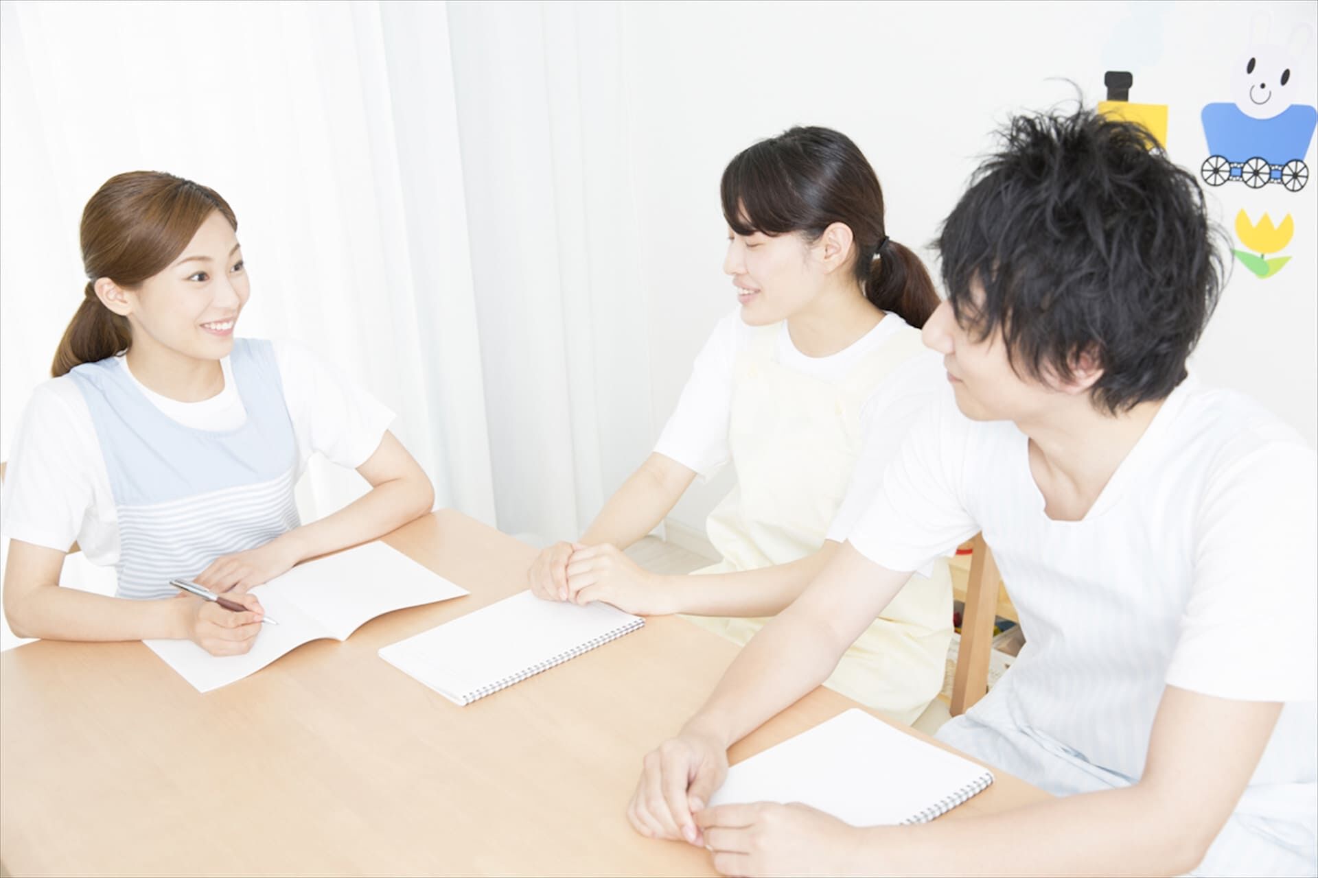 打合せをする先生たち